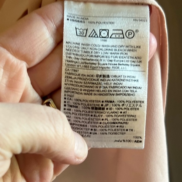 LIKE NEW Banana Republic Zip Back Blouse - Picture 3 of 6